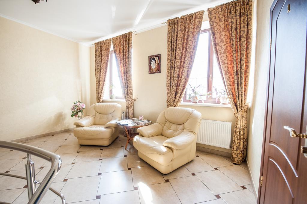 Stella De Lux Hotel Кишинев Екстериор снимка