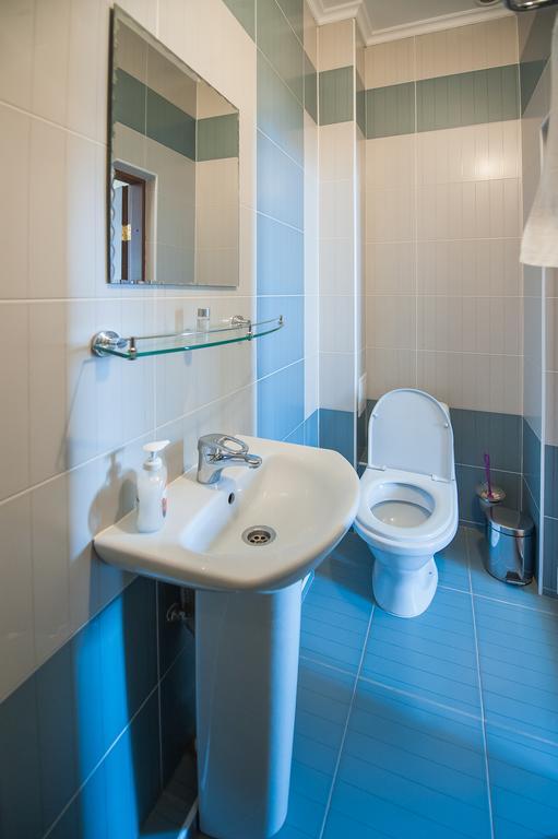 Stella De Lux Hotel Кишинев Екстериор снимка