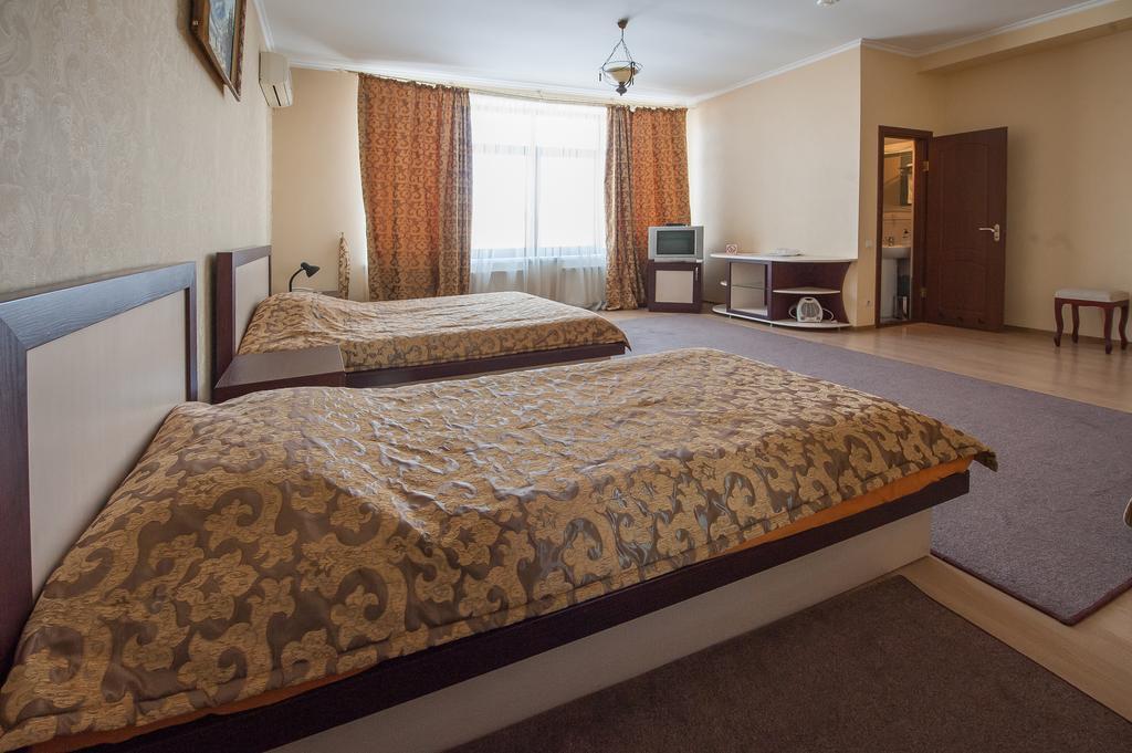 Stella De Lux Hotel Кишинев Екстериор снимка